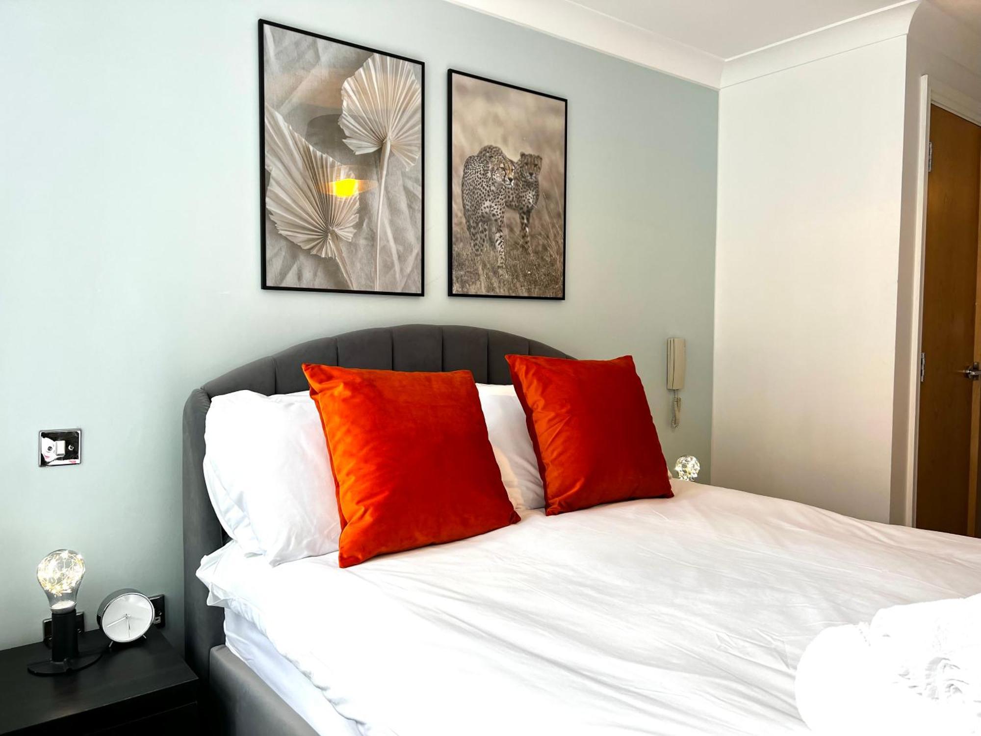 City Centre Gem - Stylish 1 Bedroom Stay Apartment Birmingham